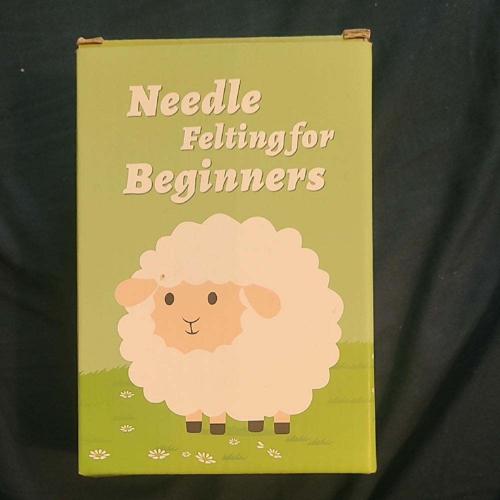NEW UNUSED Needle Felting for Beginners Kit